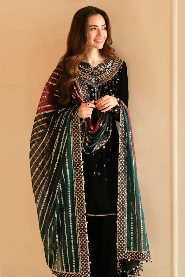 SR-996 Embroidered 9000 Micro Velvet 3Pc With Embroidered Chiffon Dupatta