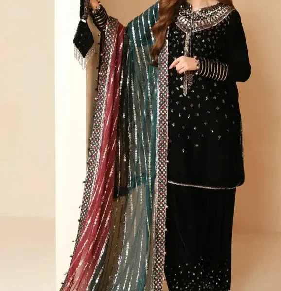 SR-996 Embroidered 9000 Micro Velvet 3Pc With Embroidered Chiffon Dupatta