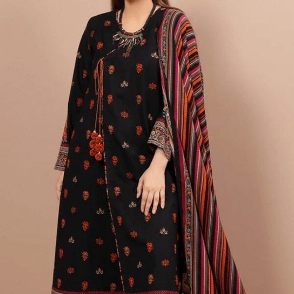 SR-725 Dhanak Embroidered Suit With Digital Printed Wool Shawl