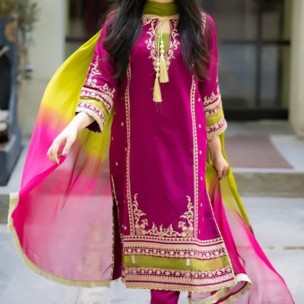 SR-13 Lawn Embroided 3pc Suit With Bamber Chiffon Dupatta