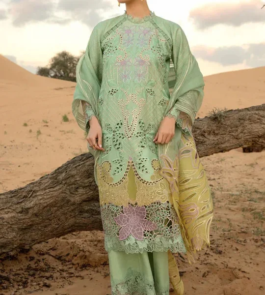 SR-816 Lawn Embroidered 3pc With Embroidered Organza Dupatta