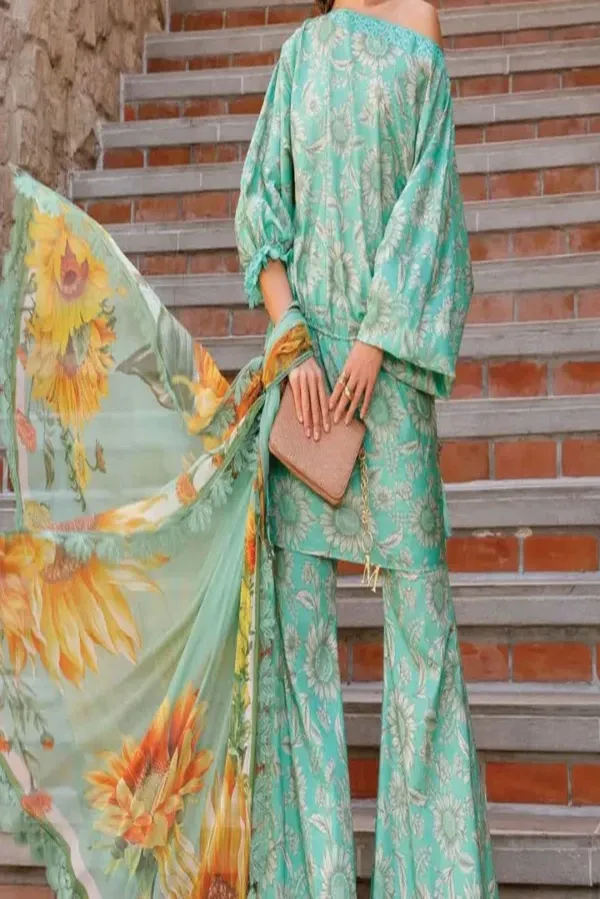 Printed Lawn Suit 3pc with Monar Printed Dupatta & Embroidered Patches