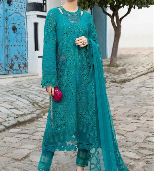 SR-MB2595 Lawn Unstitched Embroidered 3pc Suit With Bamber Chiffon Embroidered Dupatta